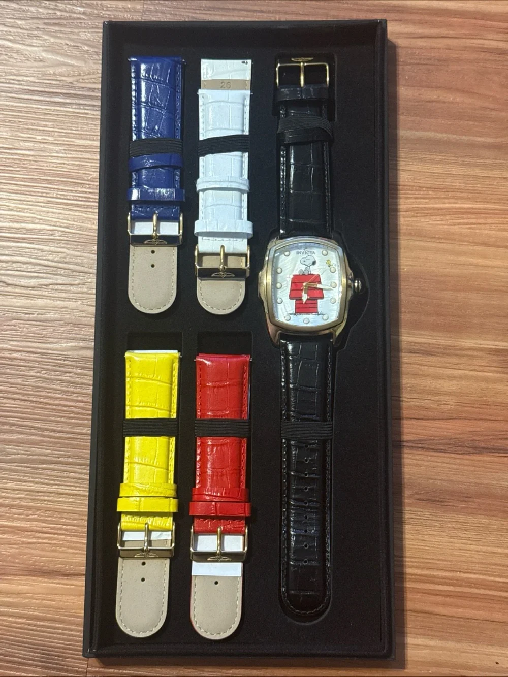 Peanuts Snoopy & Woodstock INVICTA 2017 Men's Watch w/Extra Bands New Battery